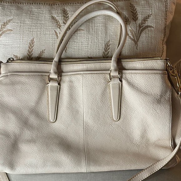 Coach Off-White Leather Shoulder Bag Classic Pebble Leather by StageCoach Coach - Picture 4 of 11